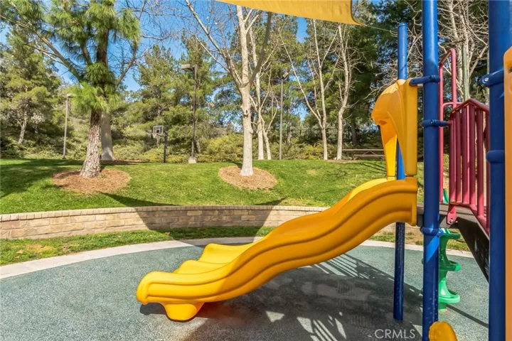 26512 Caribou Court, Valencia, California 91354