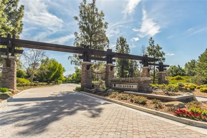 26512 Caribou Court, Valencia, California 91354