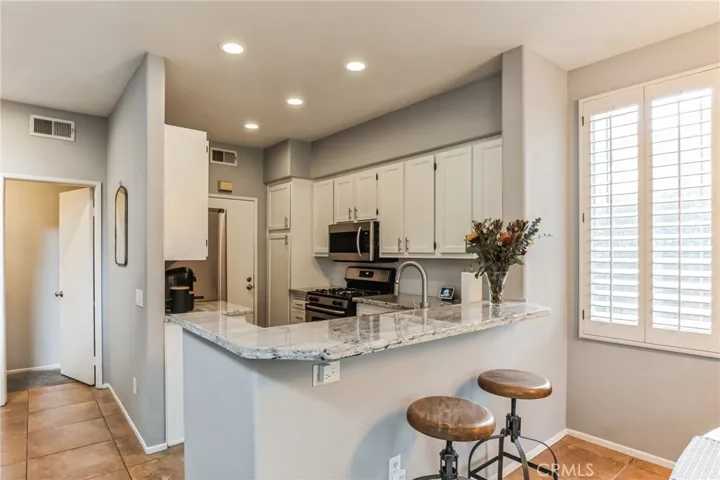26512 Caribou Court, Valencia, California 91354