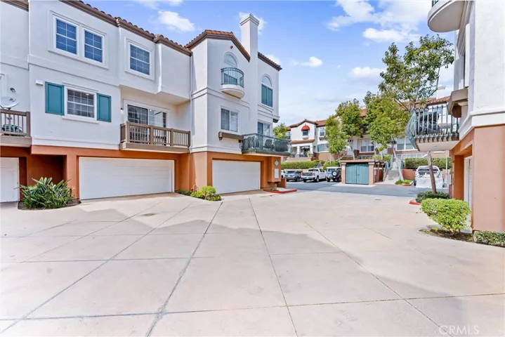 2824 Ballesteros Lane, Tustin, California 92782