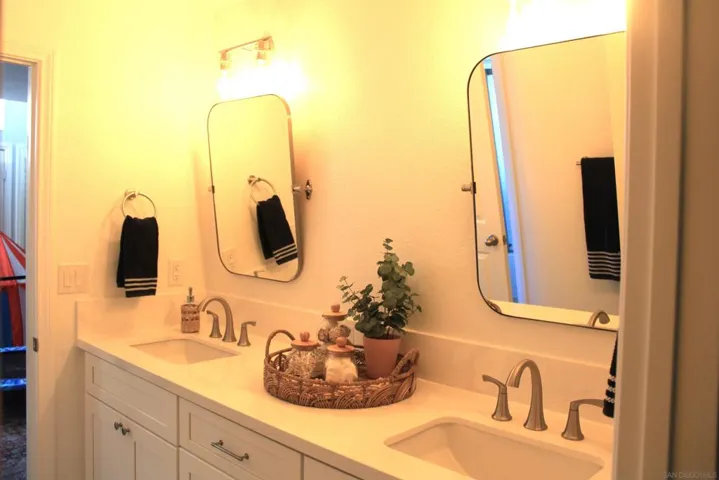 11414 Larmier Circle, San Diego, California 92131