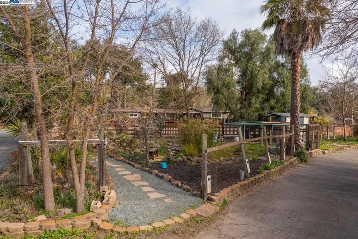 1015 Byrd Ln, Pleasanton, California 94566