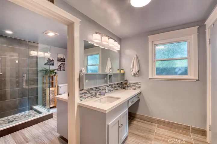 23843 Califa Street, Woodland Hills, California 91367