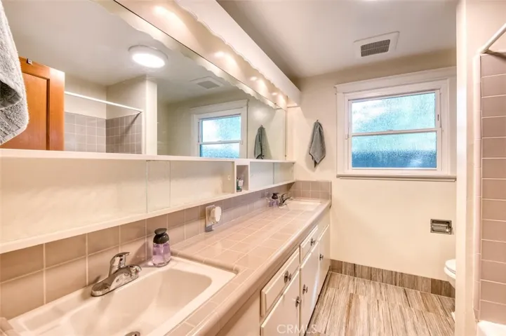 23843 Califa Street, Woodland Hills, California 91367