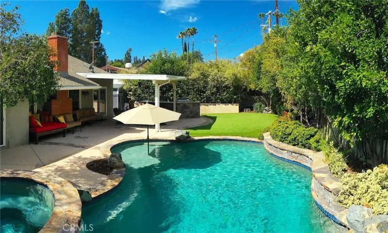 23843 Califa Street, Woodland Hills, California 91367