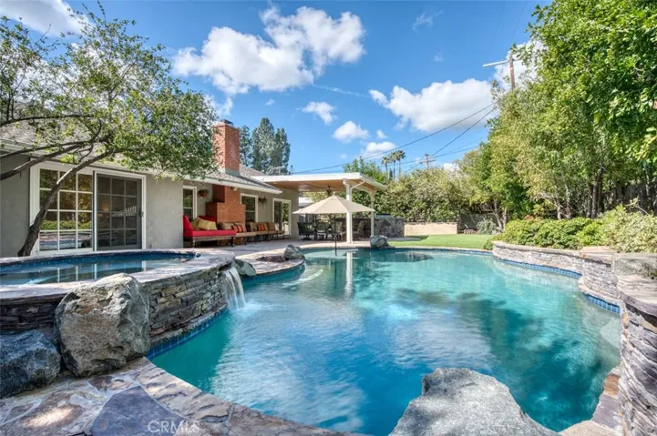23843 Califa Street, Woodland Hills, California 91367