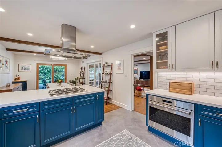 23843 Califa Street, Woodland Hills, California 91367