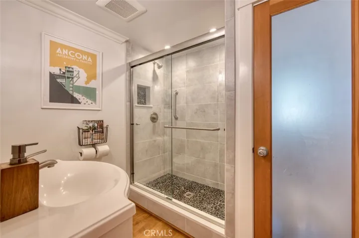 23843 Califa Street, Woodland Hills, California 91367