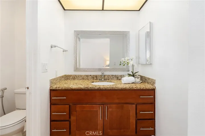 5720 Owensmouth Avenue 143, Woodland Hills, California 91367