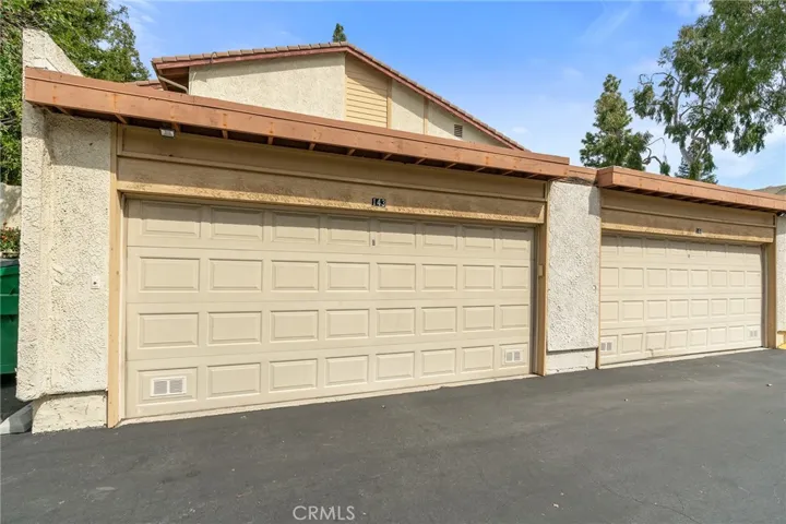 5720 Owensmouth Avenue 143, Woodland Hills, California 91367
