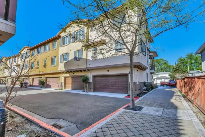 332 N Fair Oaks Avenue, Sunnyvale, California 94085