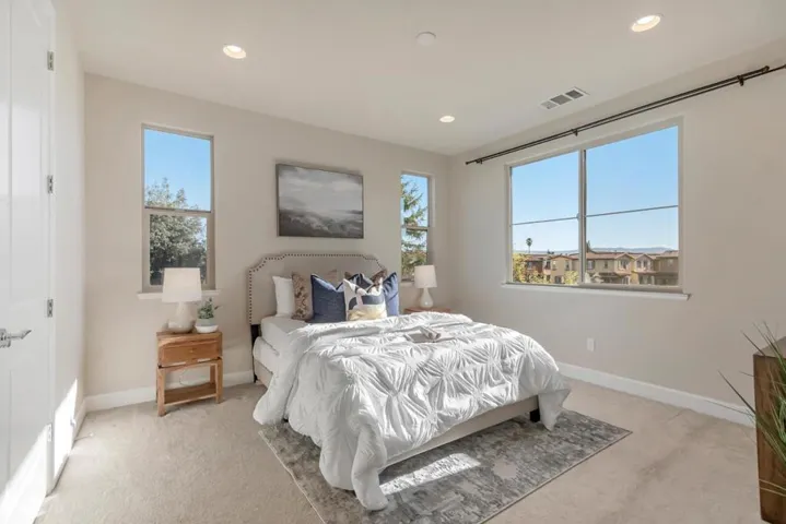 332 N Fair Oaks Avenue, Sunnyvale, California 94085
