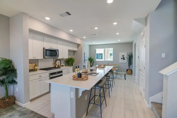 169 Manly Terrace 4, San Jose, California 95136