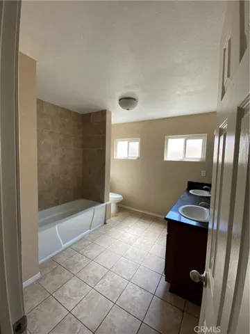 15542 S Loralla, Gardena, California 90248
