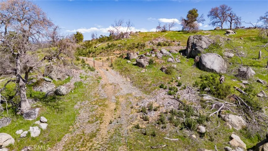 3346 Hidden Valley Road, Mariposa, California 95338