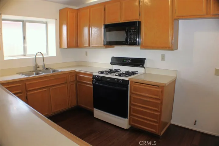 13650 Vellanto Way, Moreno Valley, California 92553