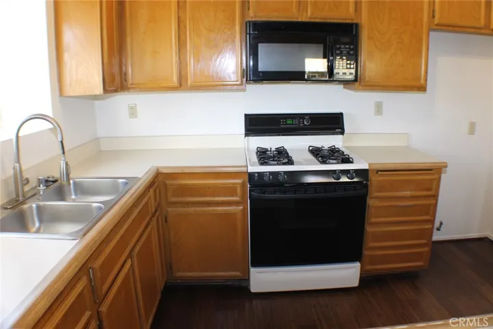 13650 Vellanto Way, Moreno Valley, California 92553
