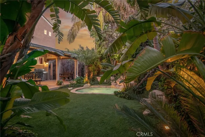 12520 Stagg Street, North Hollywood, California 91605