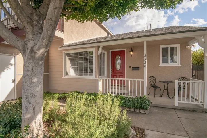 12520 Stagg Street, North Hollywood, California 91605