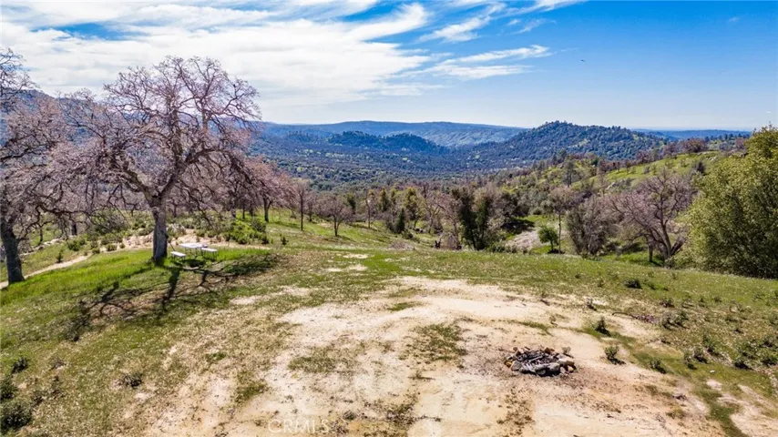 3831 Broncho Hollow Lane, Mariposa, California 95338