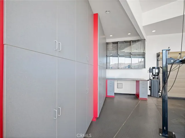 19149 Elkhorn Road, Apple Valley, California 92308