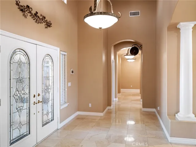 19149 Elkhorn Road, Apple Valley, California 92308