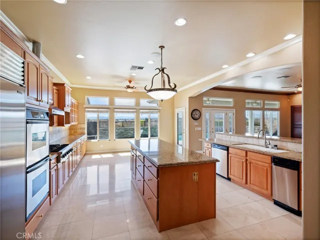 19149 Elkhorn Road, Apple Valley, California 92308