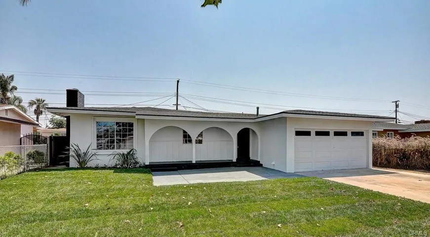 1327 S Doreen Way, Santa Ana, California 92704