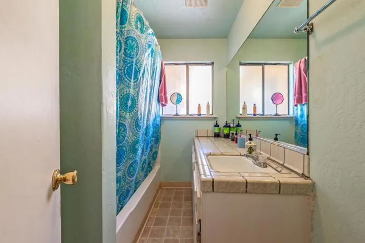 147 Mentel Avenue, Santa Cruz, California 95062