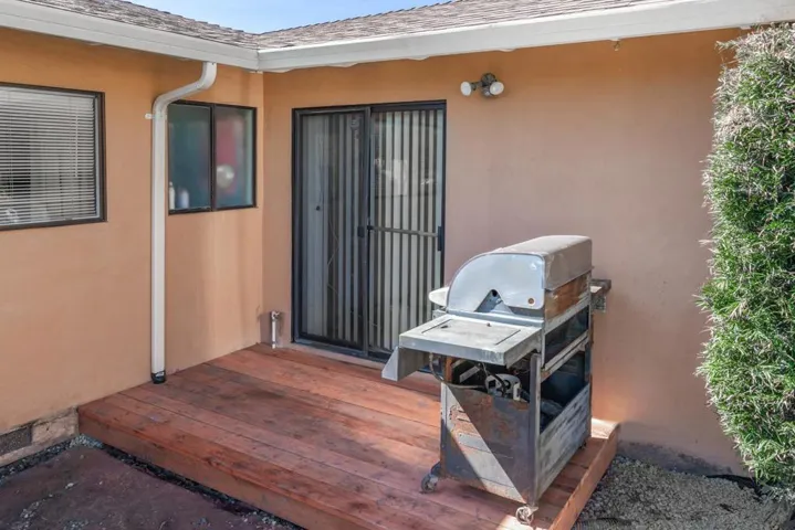 147 Mentel Avenue, Santa Cruz, California 95062