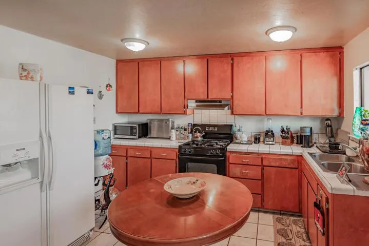 147 Mentel Avenue, Santa Cruz, California 95062