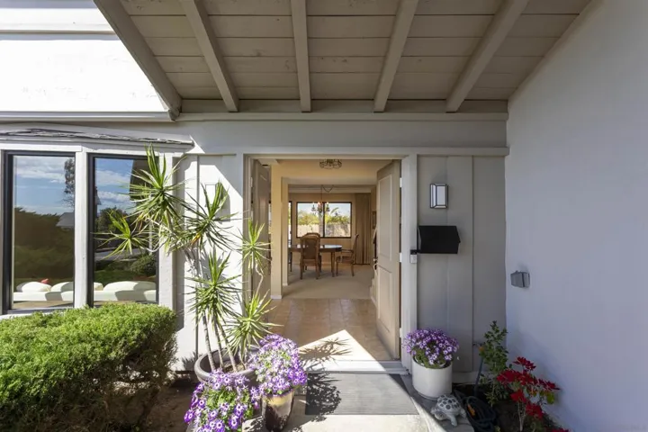 6136 Radcliffe Drive, San Diego, California 92122
