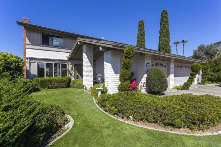 6136 Radcliffe Drive, San Diego, California 92122