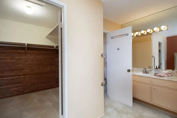 6136 Radcliffe Drive, San Diego, California 92122