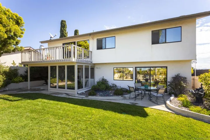6136 Radcliffe Drive, San Diego, California 92122