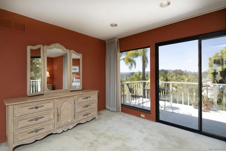 6136 Radcliffe Drive, San Diego, California 92122