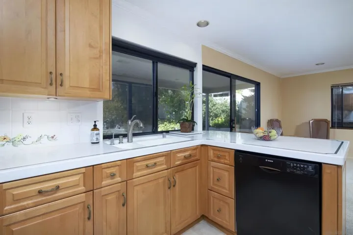 6136 Radcliffe Drive, San Diego, California 92122