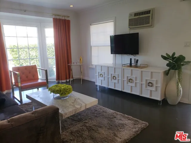 1726 El Cerrito Place 2, Los Angeles, California 90028