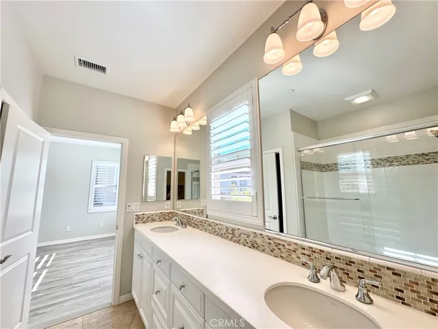 81 Devonshire, Irvine, California 92620