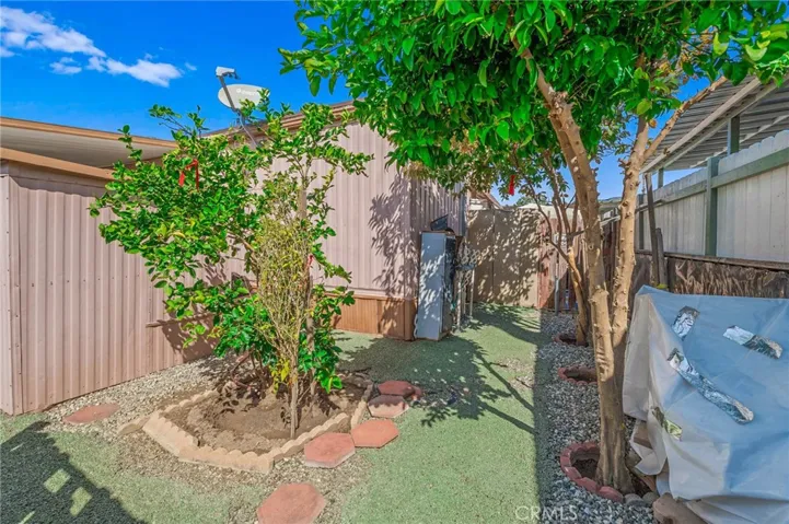 390 W 7th St 45, San Jacinto, California 92583
