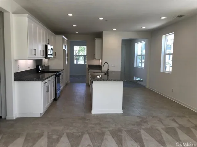 13835 Rio Bravo Avenue, Chino, California 91710