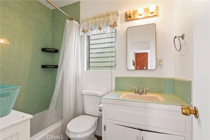 744 W 33rd Street, San Pedro, California 90731