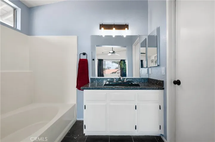 Upstairs main bath