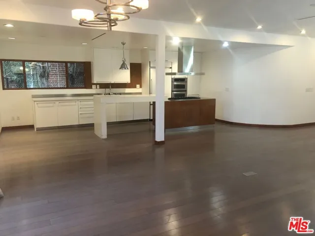 128 S Carson Road, Beverly Hills, California 90211