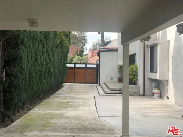128 S Carson Road, Beverly Hills, California 90211