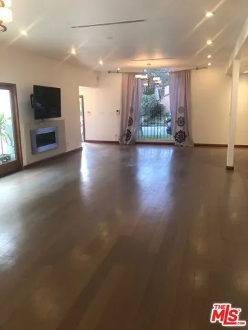 128 S Carson Road, Beverly Hills, California 90211