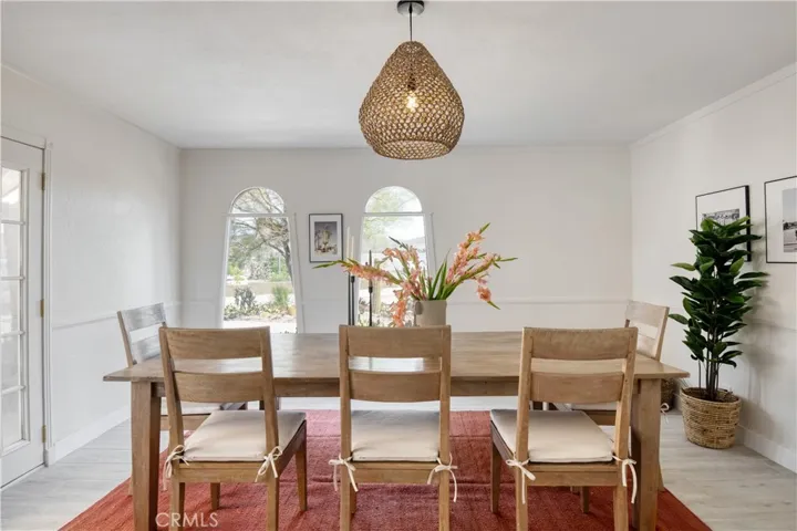 Dining Area (Open Floor Plan)