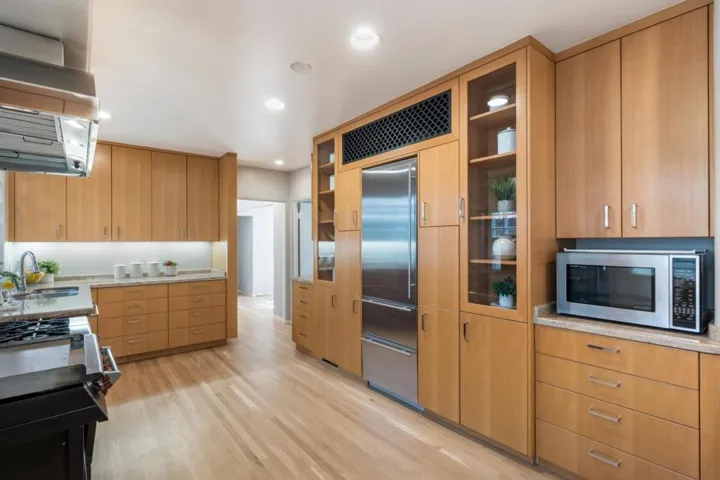 450 N California Avenue, Palo Alto, California 94301
