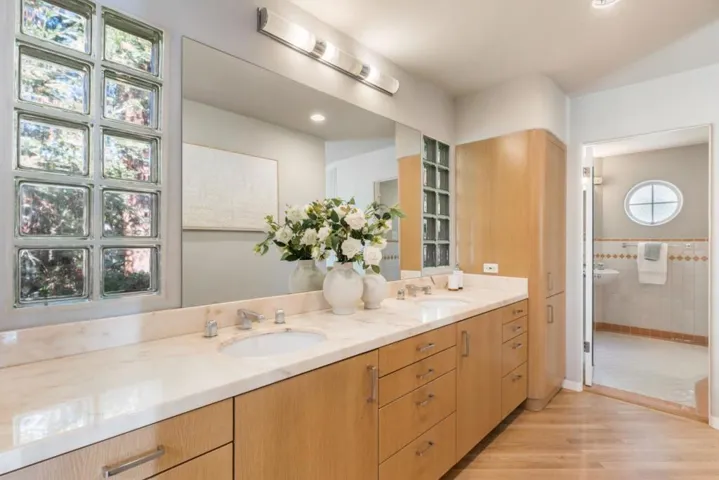 450 N California Avenue, Palo Alto, California 94301