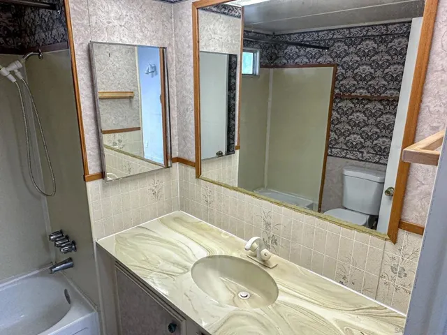 2400 Alpine Blvd 17, Alpine, California 91901
